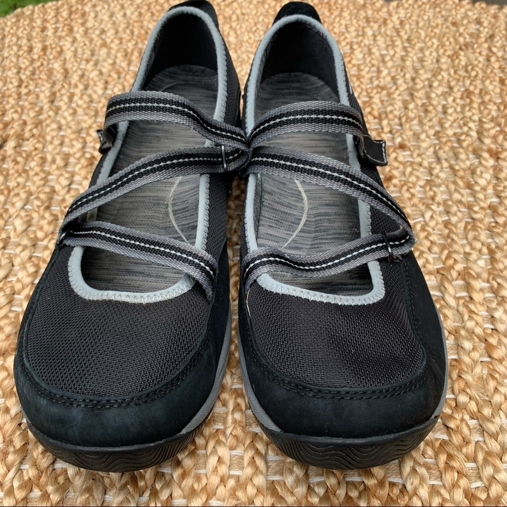 Dansko Women's Leather Mary Jane Flats Black Hazel Size 9.5